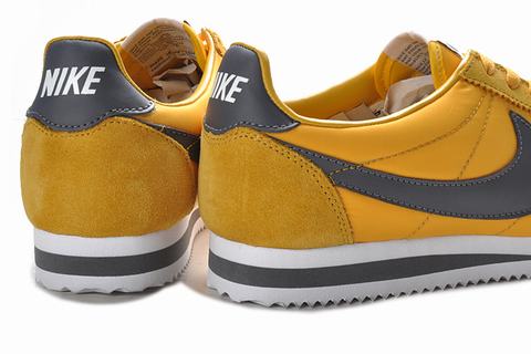 basket nike cortez femme pas cher